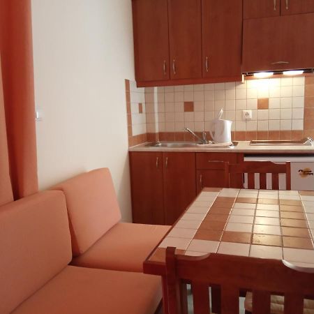 Malou Apartments Kato Daratso Exteriér fotografie