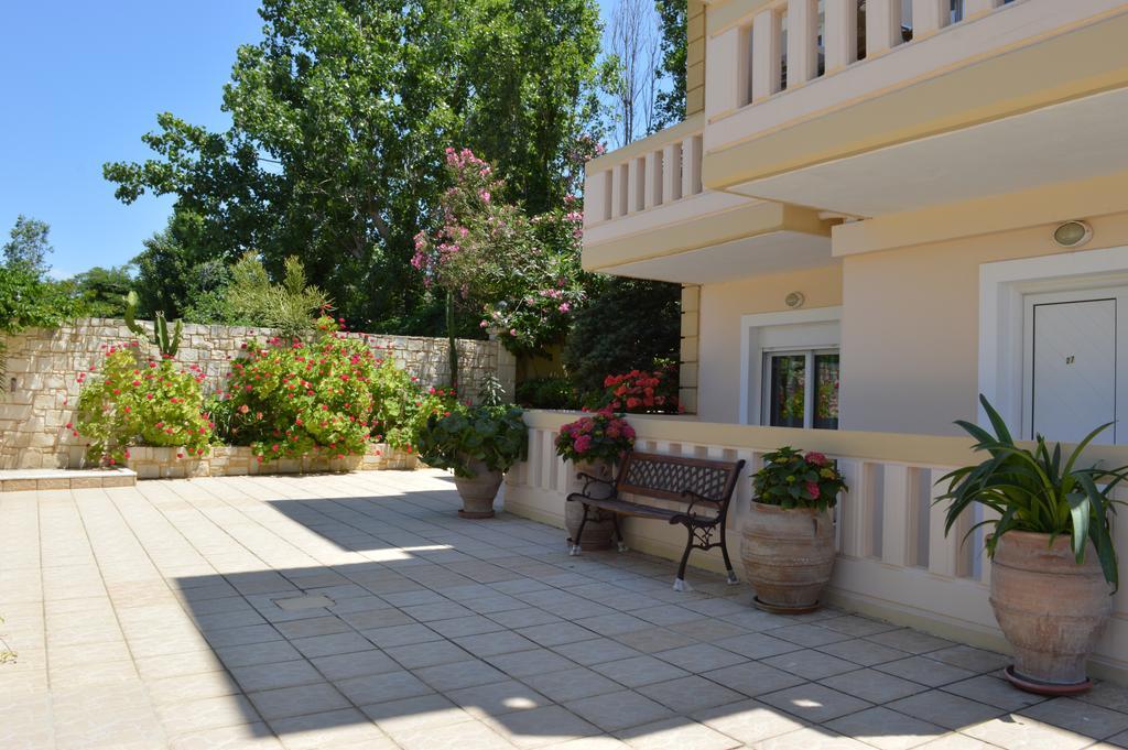 Malou Apartments Kato Daratso Exteriér fotografie