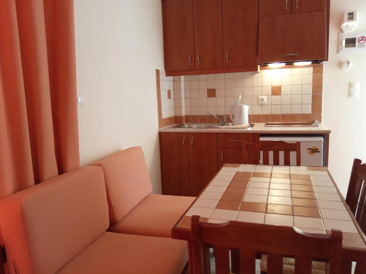 Malou Apartments Kato Daratso Exteriér fotografie