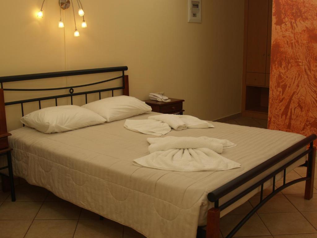 Malou Apartments Kato Daratso Pokoj fotografie