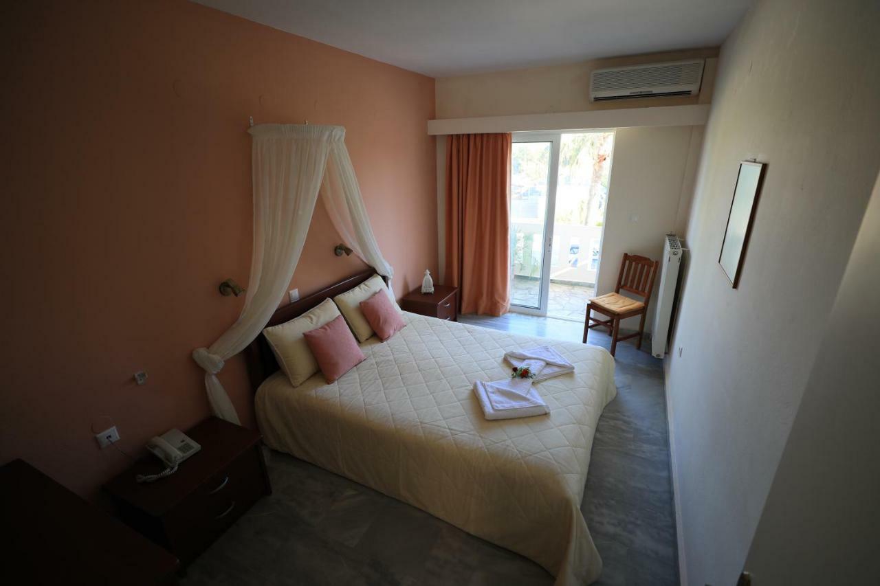Malou Apartments Kato Daratso Exteriér fotografie